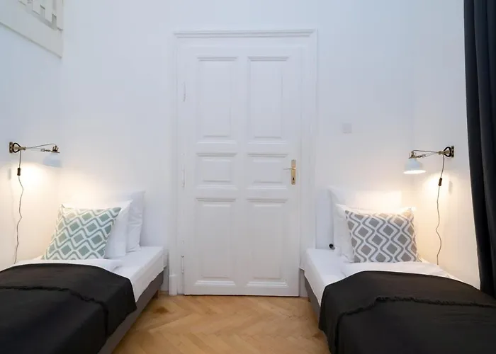 Comfortable Central And Quiet Apartment